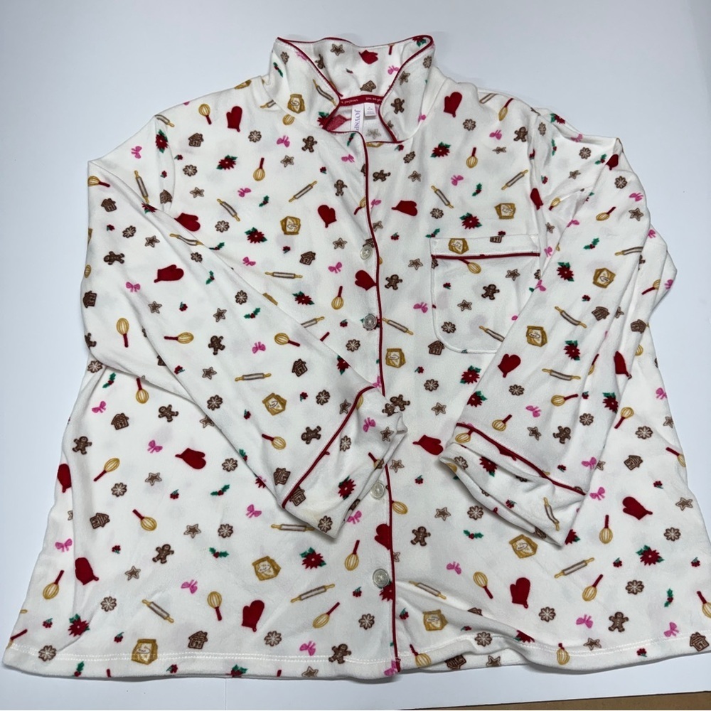 Joyspun women’s Holiday pajama set in size XL